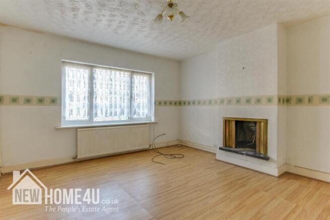 LOUNGE: