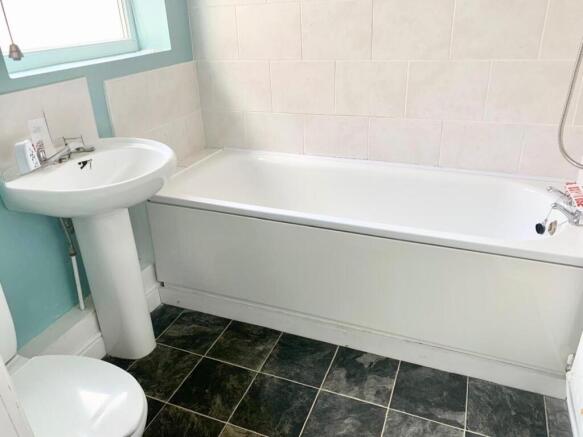 2 bed Terraced for sale Image 7