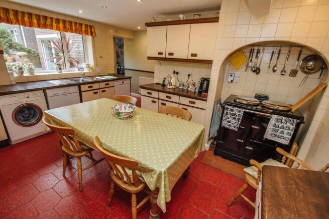 Kitchen/Breakfast Ro
