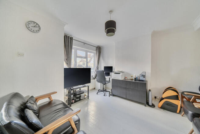 1401986-12-696f91...