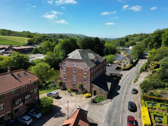 2 bed Apartment for sale Image 11