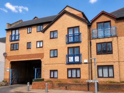 Flat , Crawley Court, Gravesend