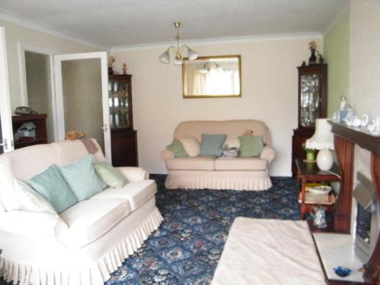 Lounge 1
