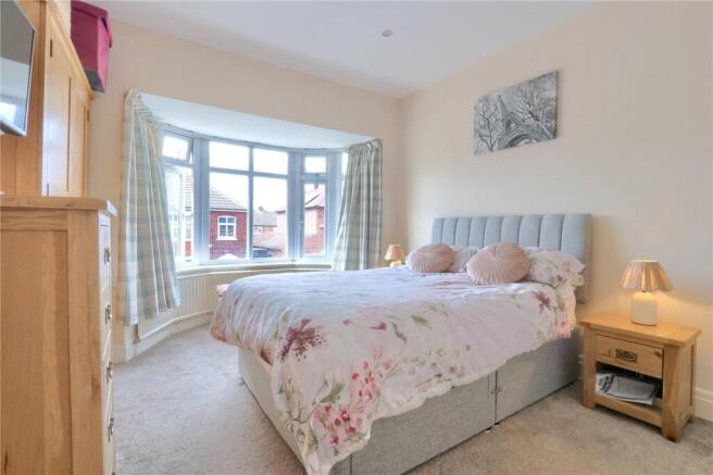 3 bed Semi-Detached for sale Image 12