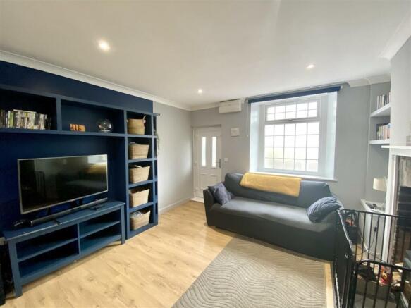 SITTING ROOM