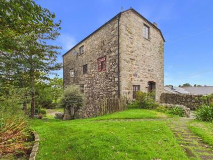 Pendarves Mill, Camborne - Spacious ground floor flat