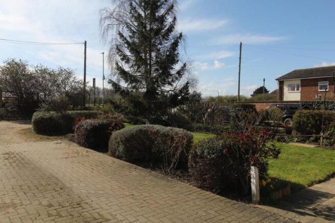 Driveway & Front Garden
