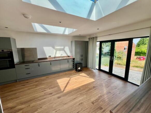 35 Upper Poole Road - Kitchen 2.jpg