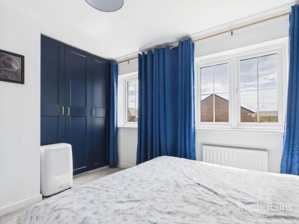 4 bed Detached for sale Image 10