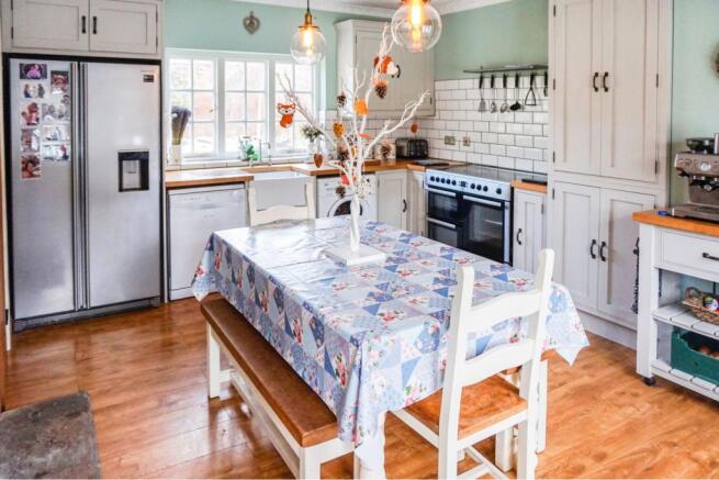 Kitchen/Dining Room