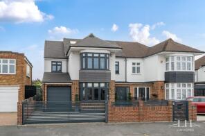 60, Elmhurst Drive, Hornchurch RM11 1PF