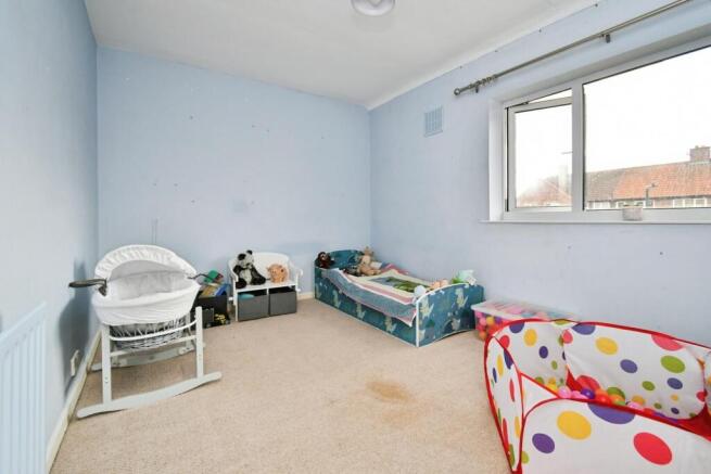 3 bed Terraced for sale Image 9