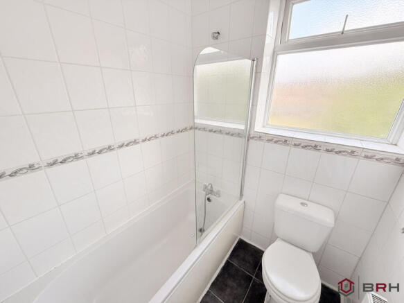 1 bed Flat to rent Image 4