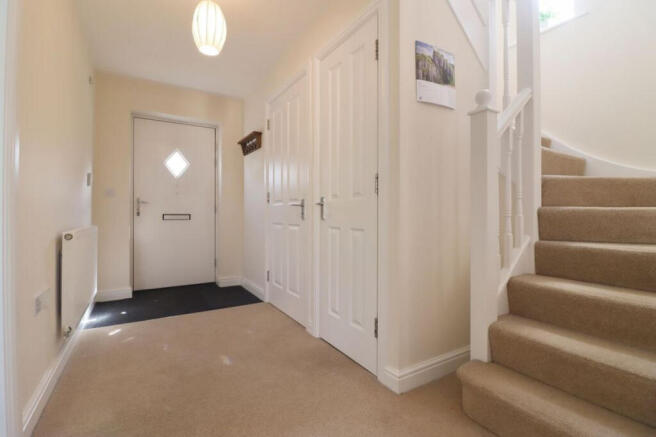 4 bed Semi-Detached for sale Image 9