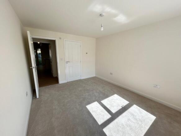 2 bed Flat to rent Image 7
