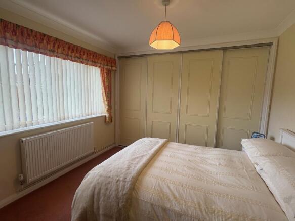 2 bed Detached Bungalow for sale Image 6