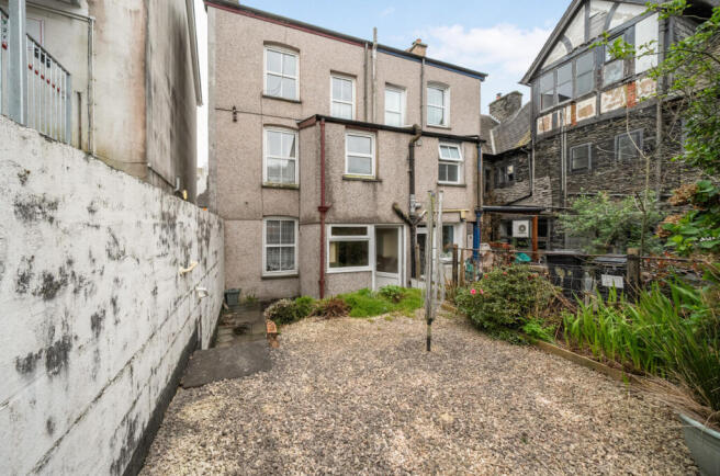 1437397-16-69ceb7...