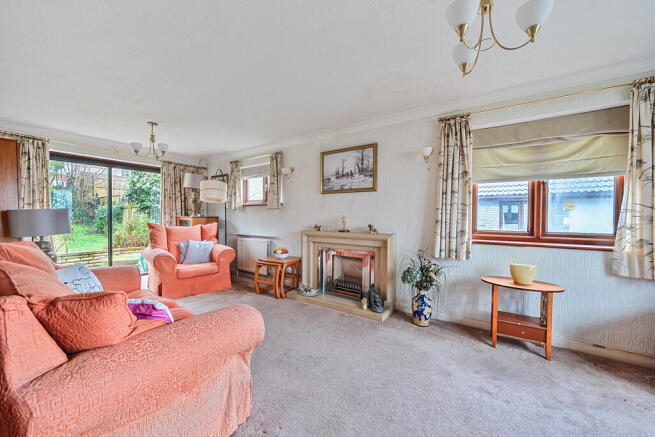 1410888-3-698b18c...