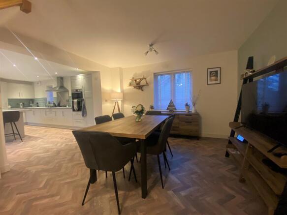 Kitchen Diner