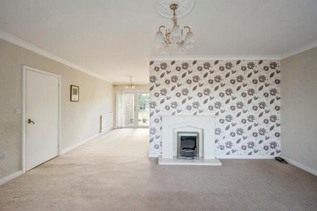 2 bed Detached Bungalow for sale Image 6