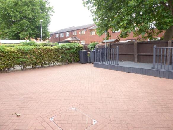 Photo 12