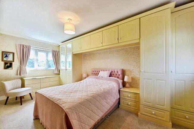 2 bed Semi-Detached for sale Image 7