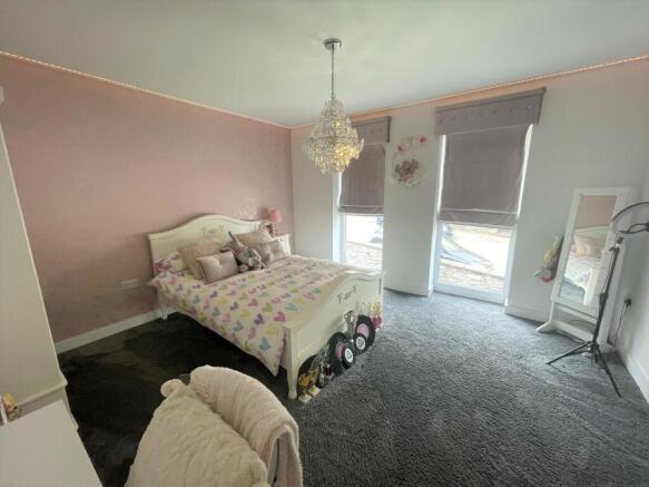 BEDROOM 2C