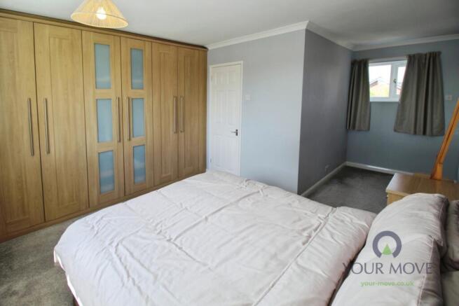 4 bed Detached for sale Image 7