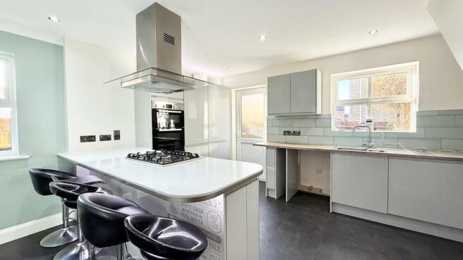 Kitchen/dining ro...