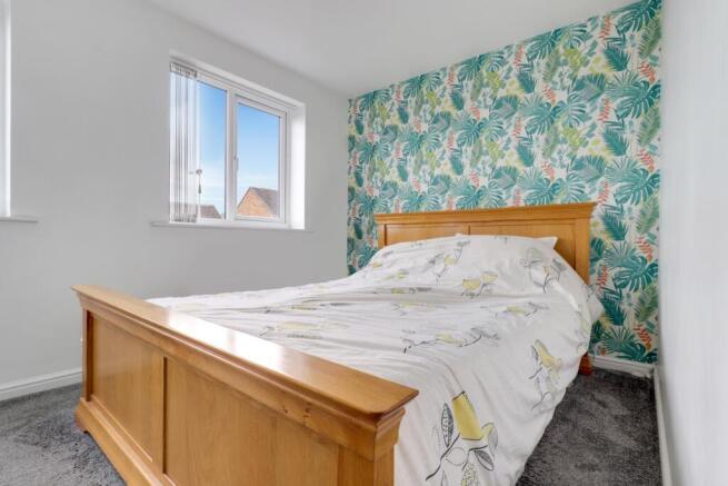 10 Rob Hammond EweMove Pontefract
