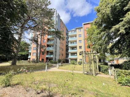 Flat 46 Maidment Court, 47 Parkstone Road, Poole, Dorset, BH15 2FS