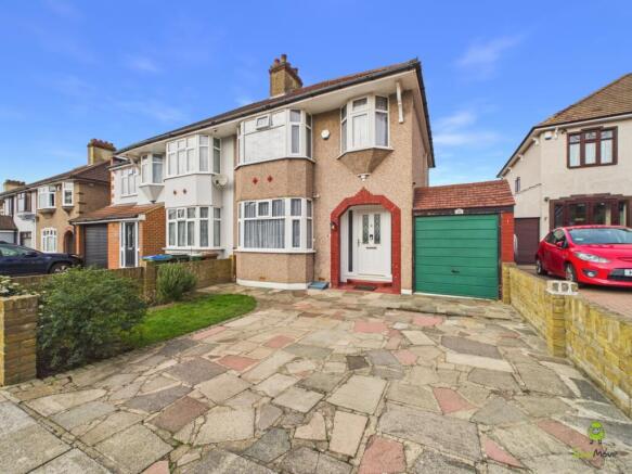 Presented by Clinton at EweMove Bexleyheath and Da