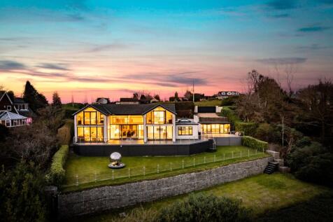 Paddock View, Mount Road , Werneth Low