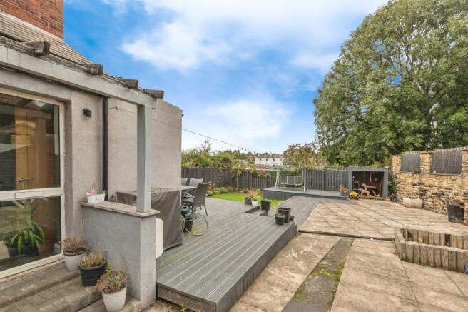2 bed Semi-Detached for sale Image 8