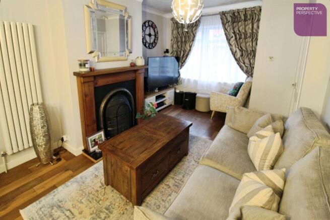 3 bed Semi-Detached for sale Image 2