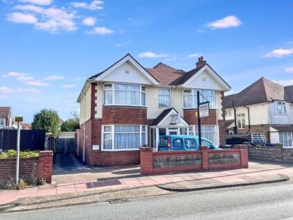 Broadwater Road, Worthing, West Sussex, BN14