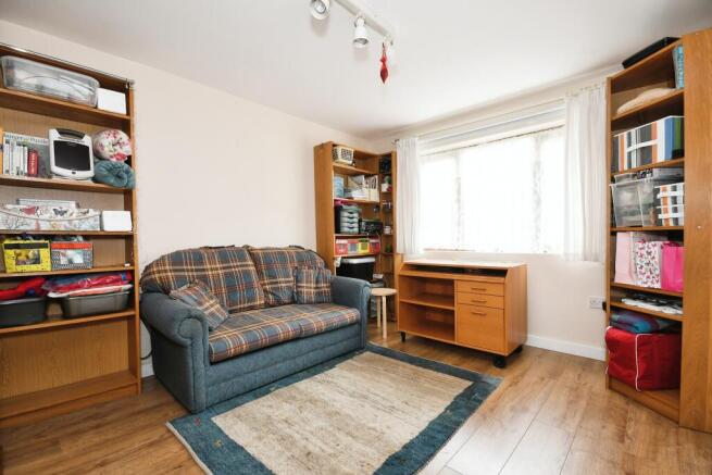 Bedroom 3/ Dining