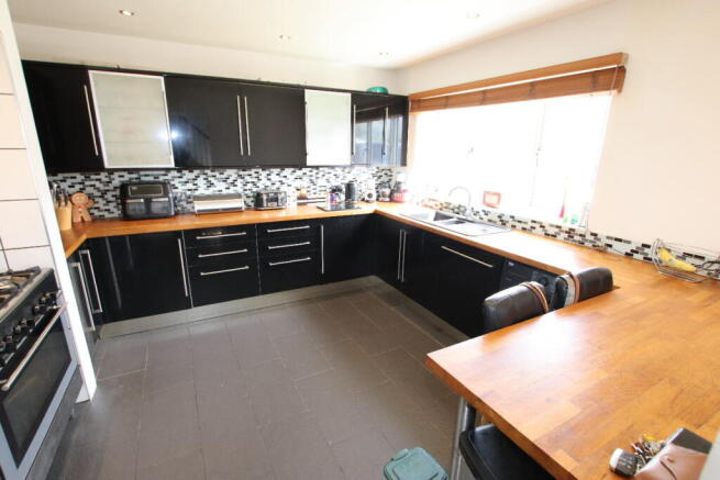 House in Clacton-on-Sea, Great Clacton - View 5