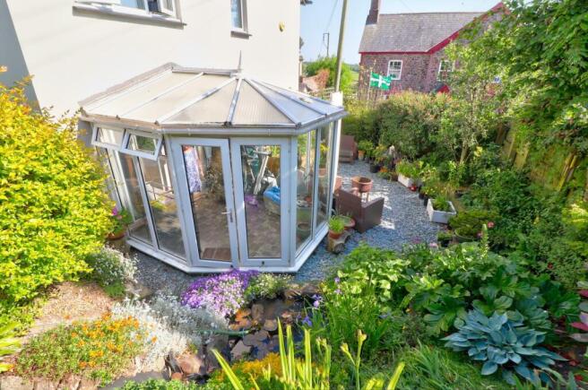 Rear garden and conservatory new ii.jpg