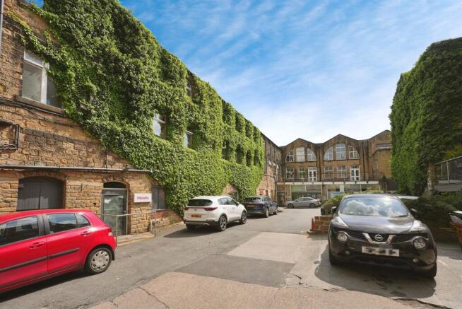 1 bed Flat for sale Image 5