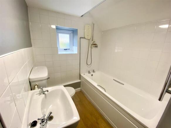 Bathroom.jpeg