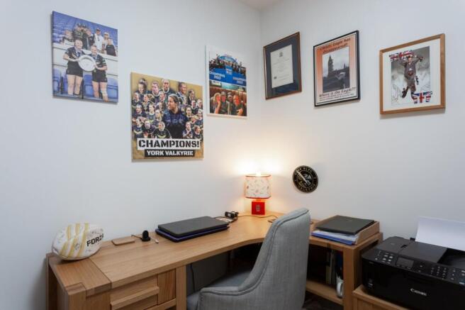 3 bed Apartment for sale Image 10