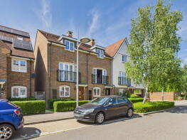 6, Beeches Way, Horsham RH12 0AD
