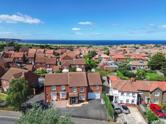 4 bed Semi-Detached for sale Image 12