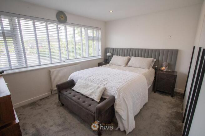 3 bed Detached for sale Image 11
