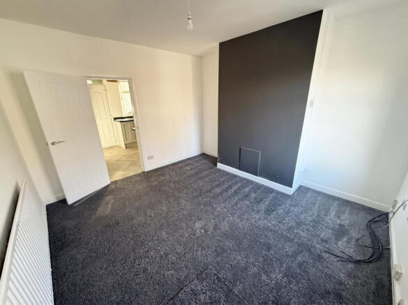 2 bed Terraced for sale Image 6
