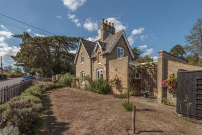 6 Cemetery Lodge, Warren Hill Road, Woodbridge IP12 4DT
