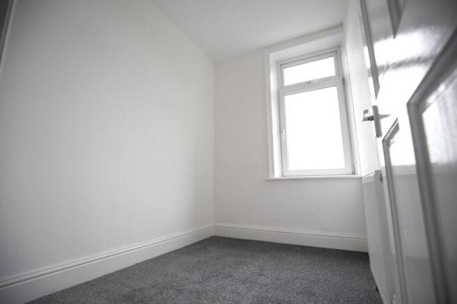 3 bed Terraced to rent Image 9