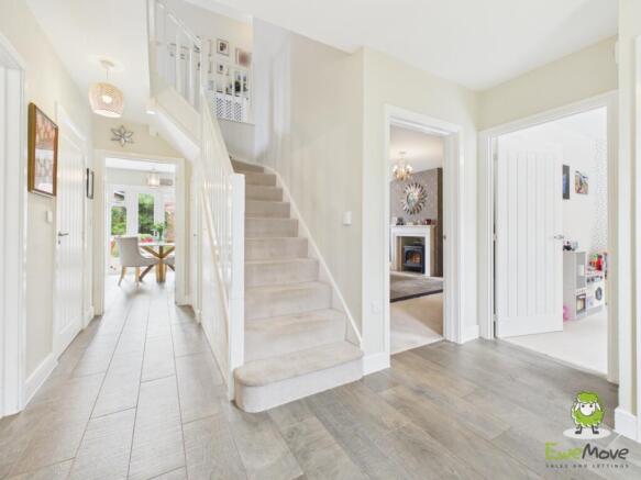 EweMove Estate Agents Basingstoke - Cortland Drive