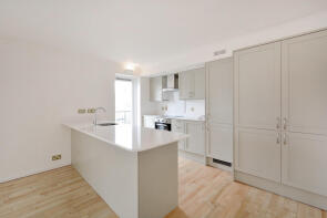 16, Princes Court, London SE16 7TD